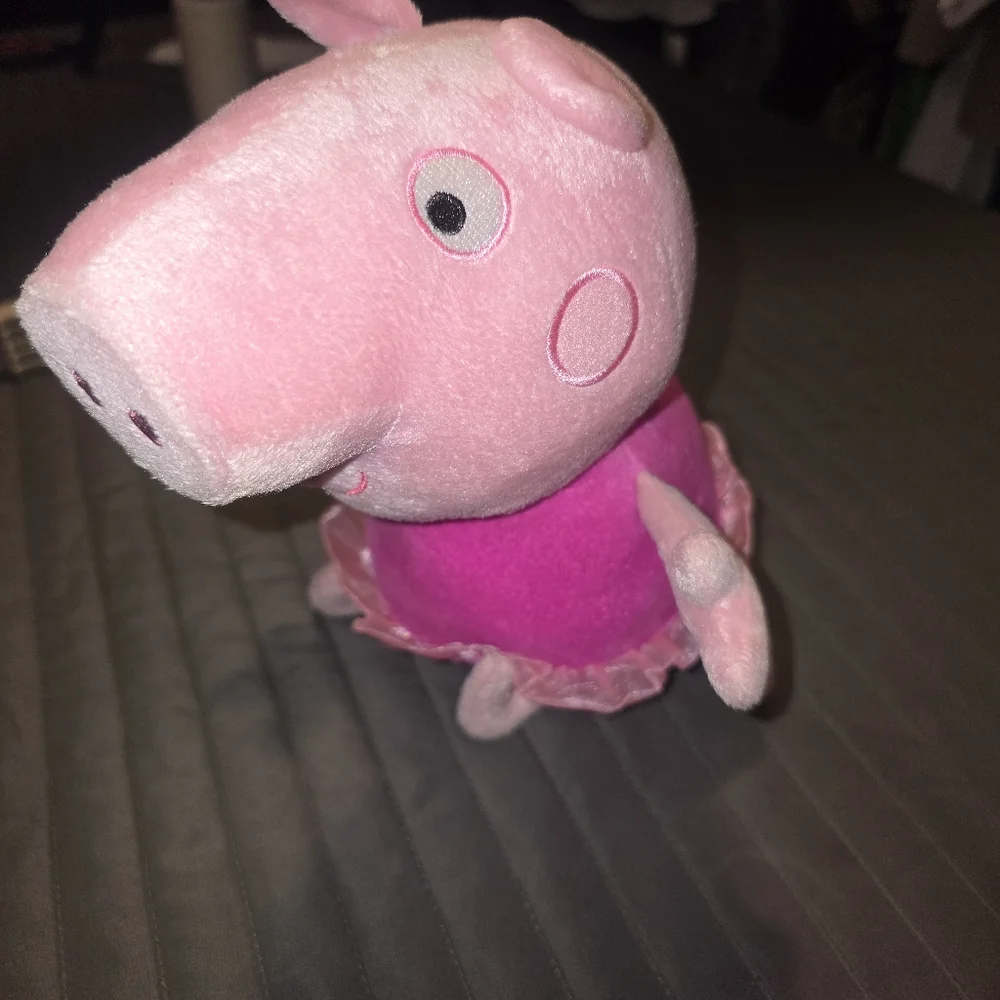 Peppa Pig And Friends Lot Of 4 GUC Plushies 2= 11in 2 =7in Like New - Picture 3 of 13